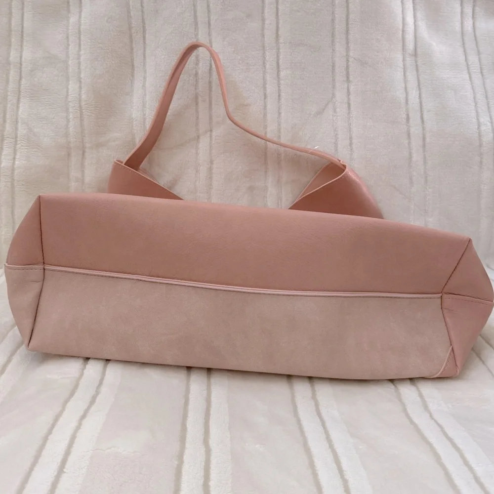 Geometric Design Hobo Shoulder Bag in Blush